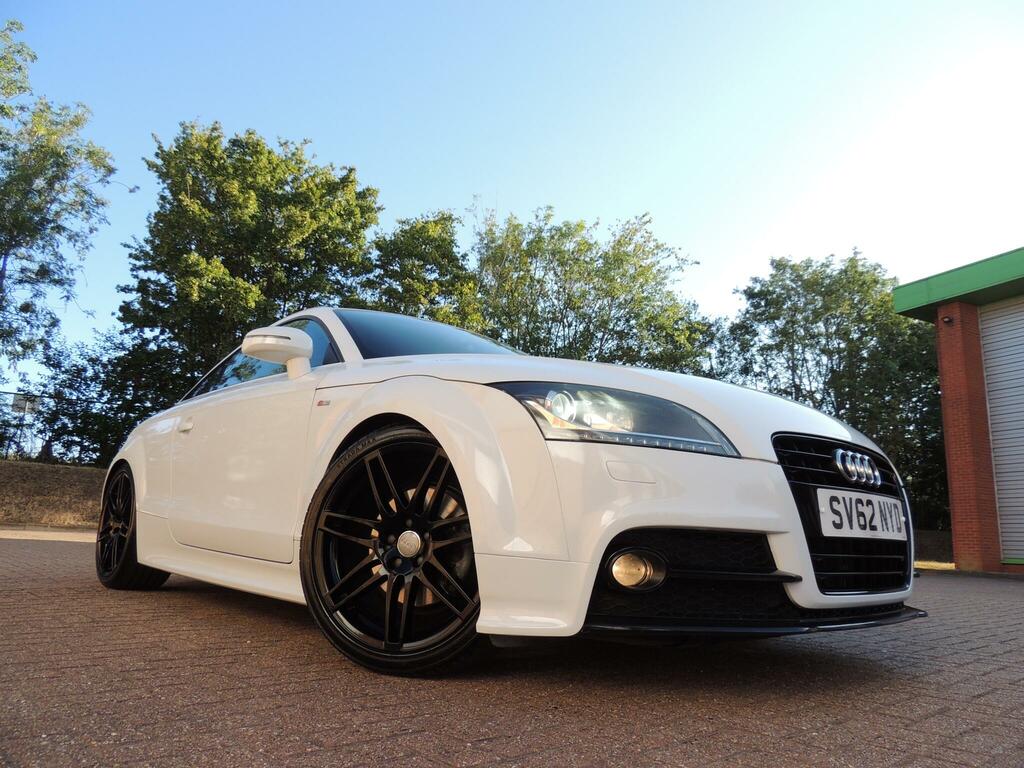 Audi TT Black Edition White #3