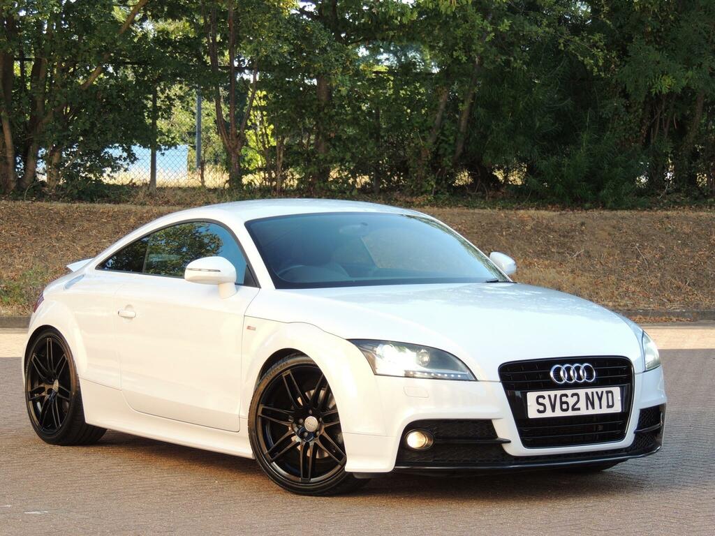 Audi TT Black Edition White