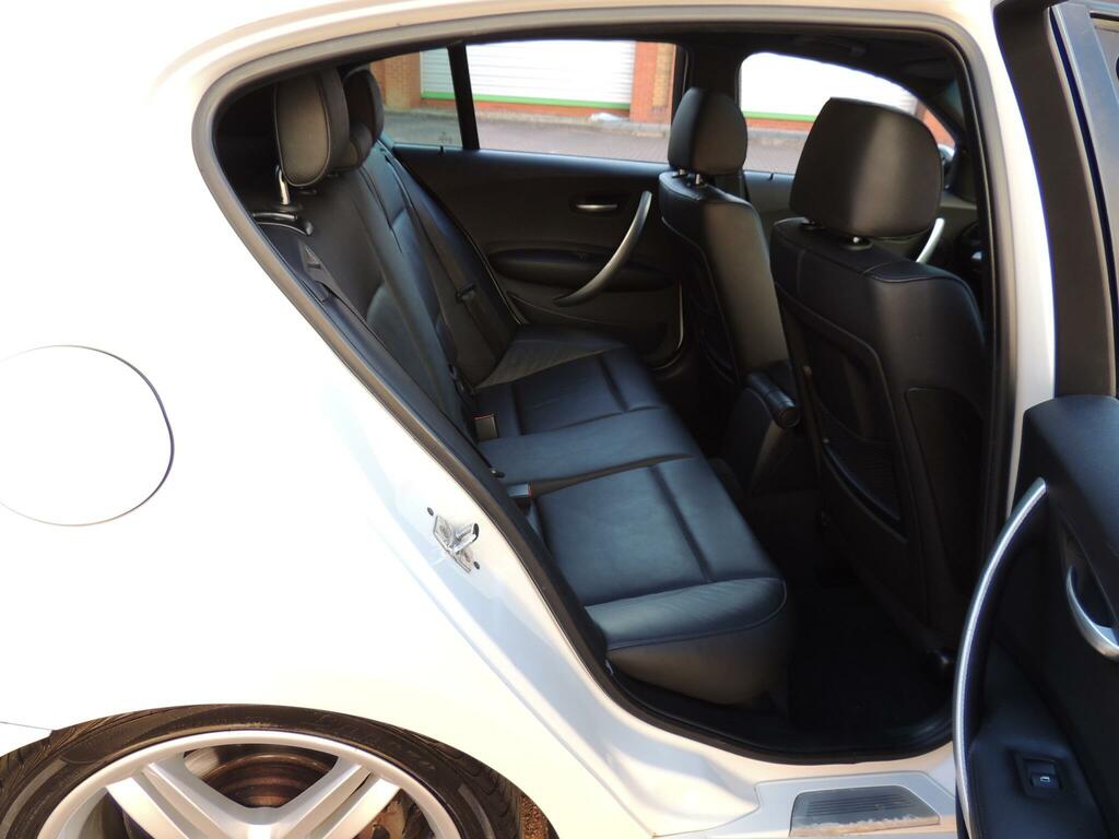 BMW 1 Series 2.0 118I Se 128 Bhp Black #74