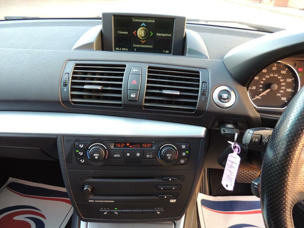 BMW 1 Series 2.0 118I Se 128 Bhp Black #62