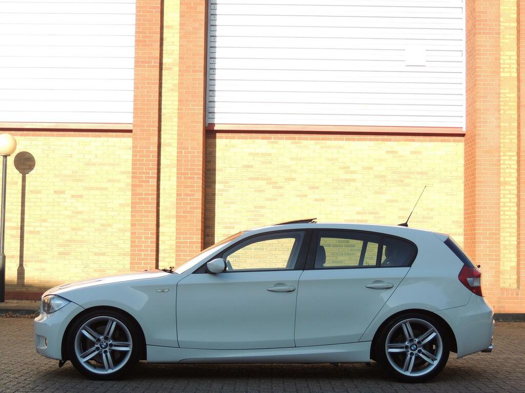 BMW 1 Series 2.0 118I Se 128 Bhp Black #13