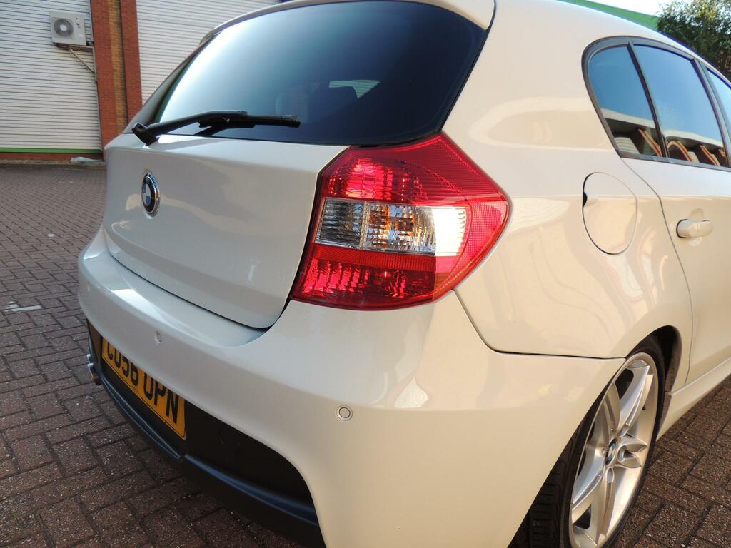 BMW 1 Series 2.0 118I Se 128 Bhp Black #36