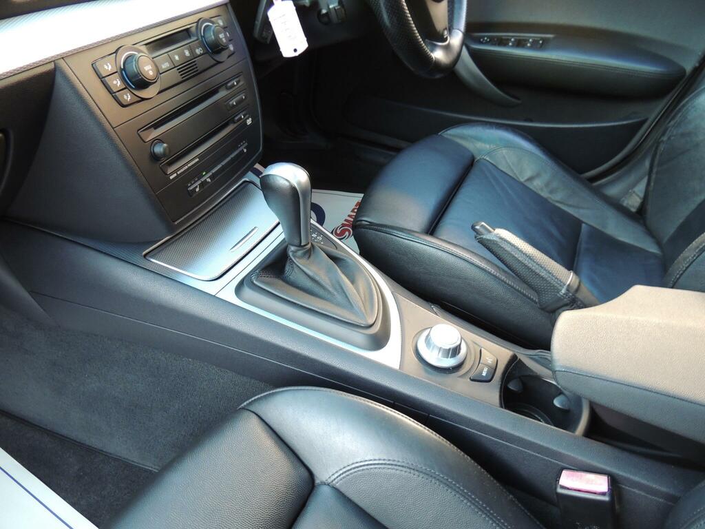 BMW 1 Series 2.0 118I Se 128 Bhp Black #85