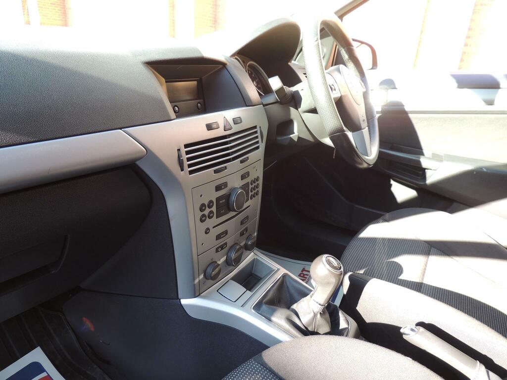 Vauxhall Astra 1.8I 16V Sri Sport Hatch 2008 Silver #64