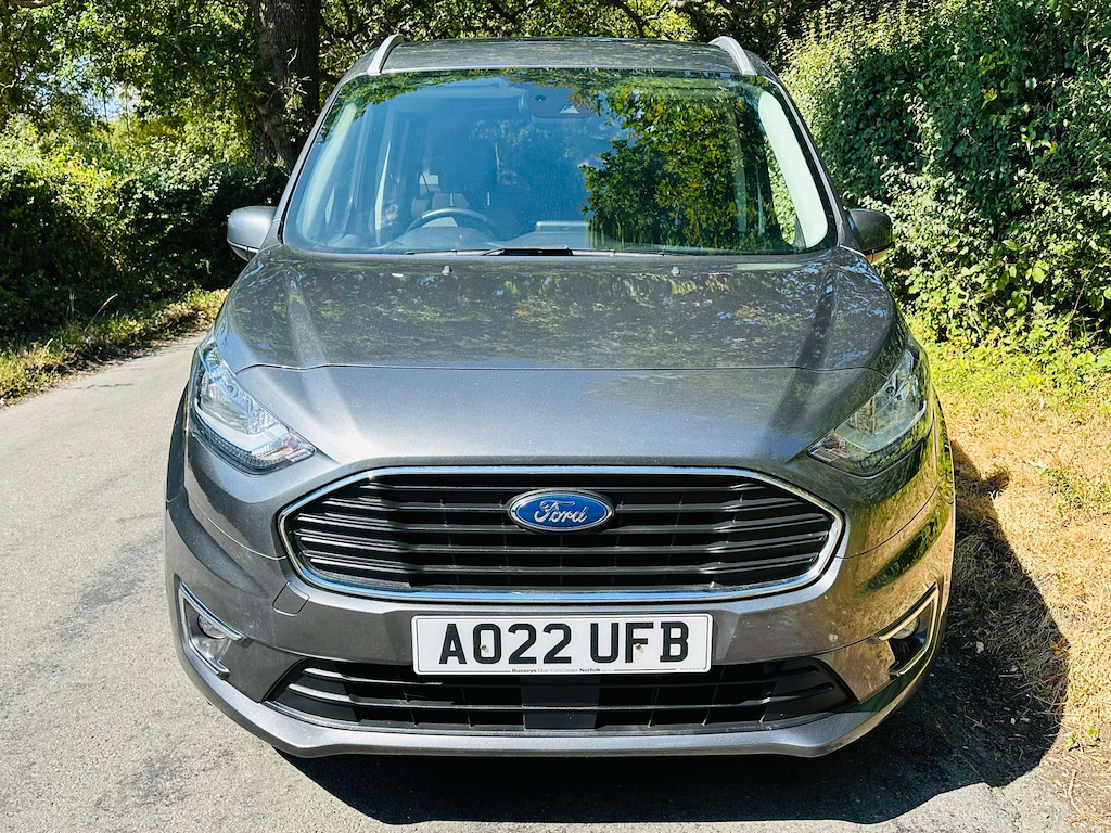 Ford Grand Tourneo Connect 1.5 L Grand Titanium Tdci Grey #3