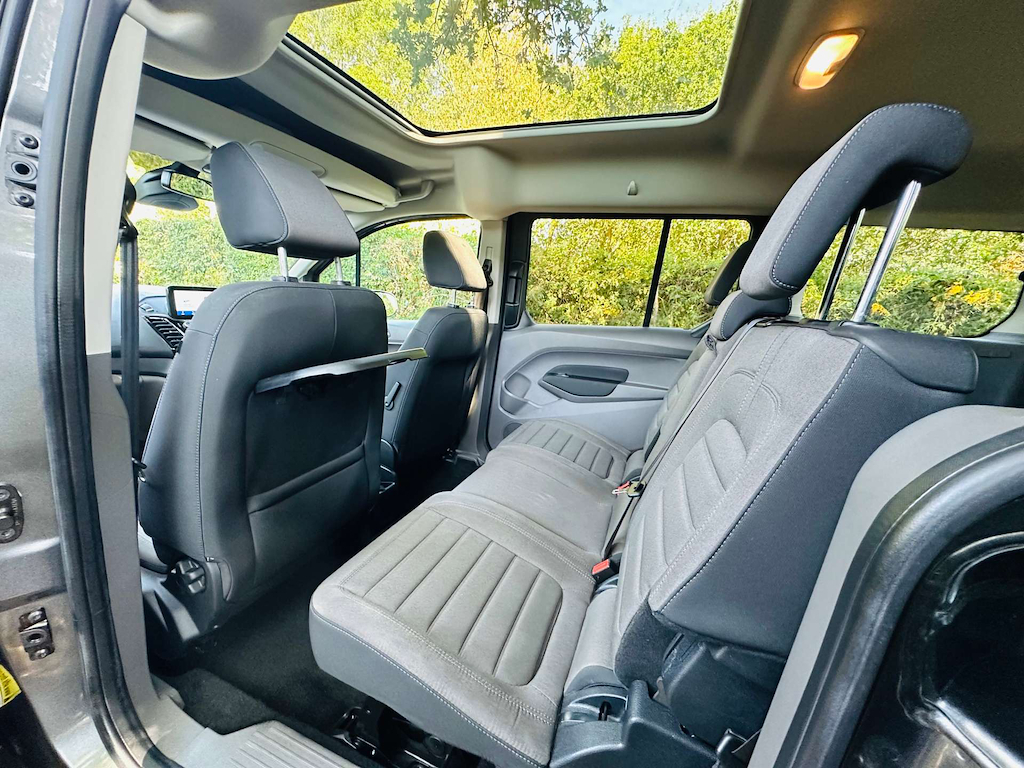 Ford Grand Tourneo Connect 1.5 Ecoblue Active Mpv Blue #23