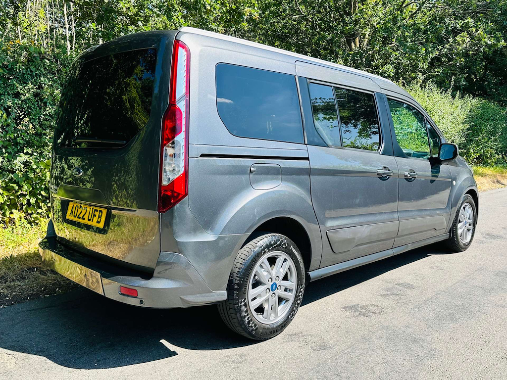 Ford Grand Tourneo Connect 1.5 Ecoblue Active Mpv Blue #40