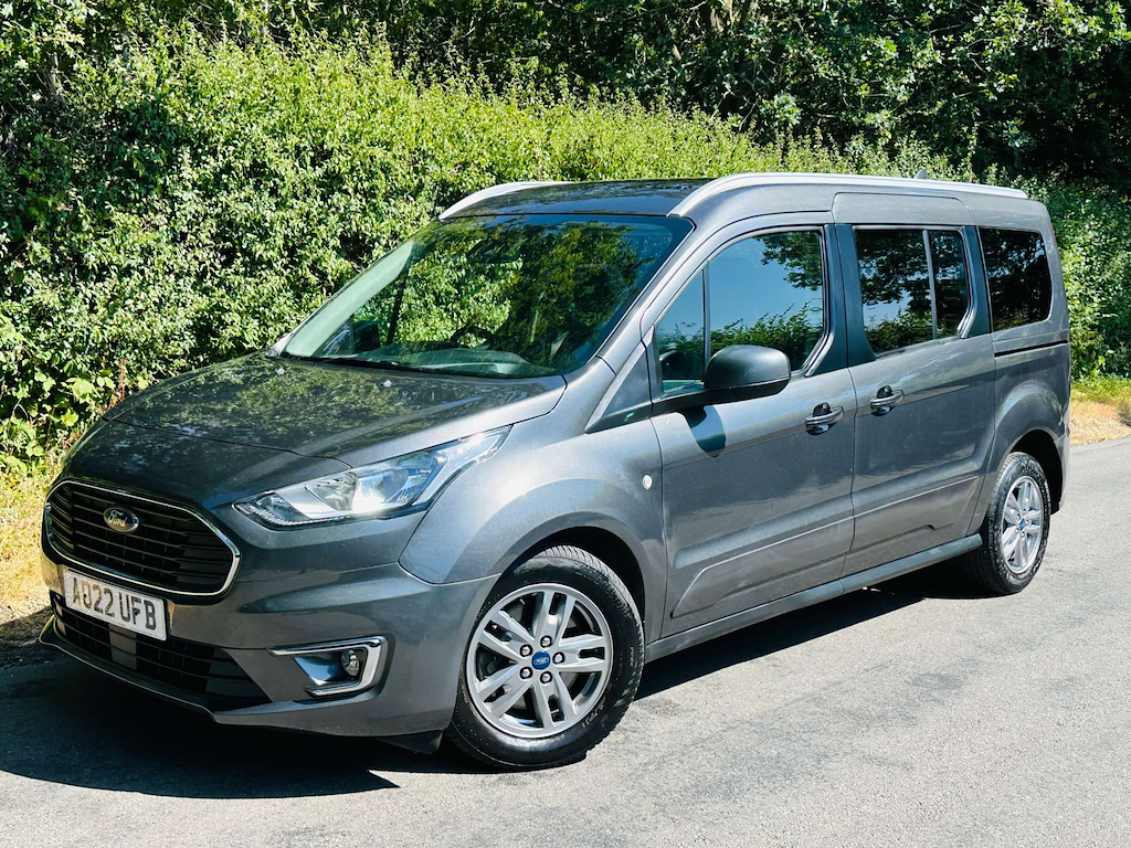 Ford Grand Tourneo Connect 1.5 L Grand Titanium Tdci Grey