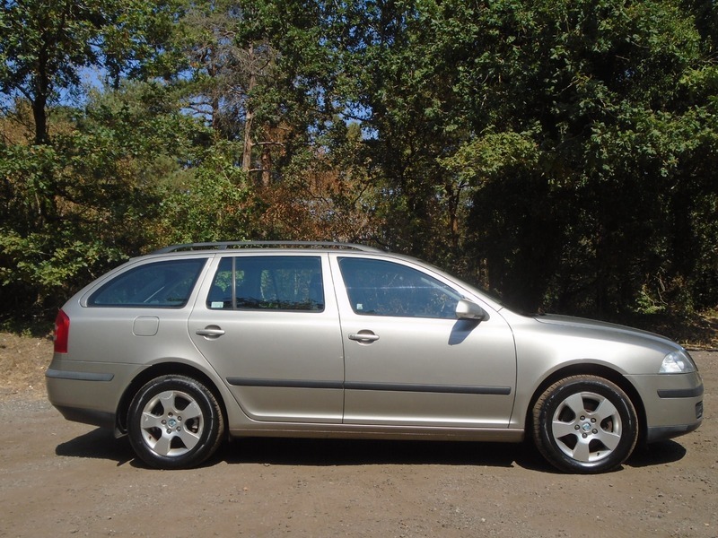 Skoda Octavia Tdi Ambiente Dsg Beige #6