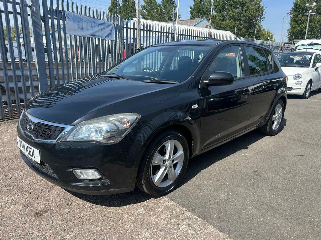 Kia Ceed 1.6 Crdi 2 Euro 5 Black #2