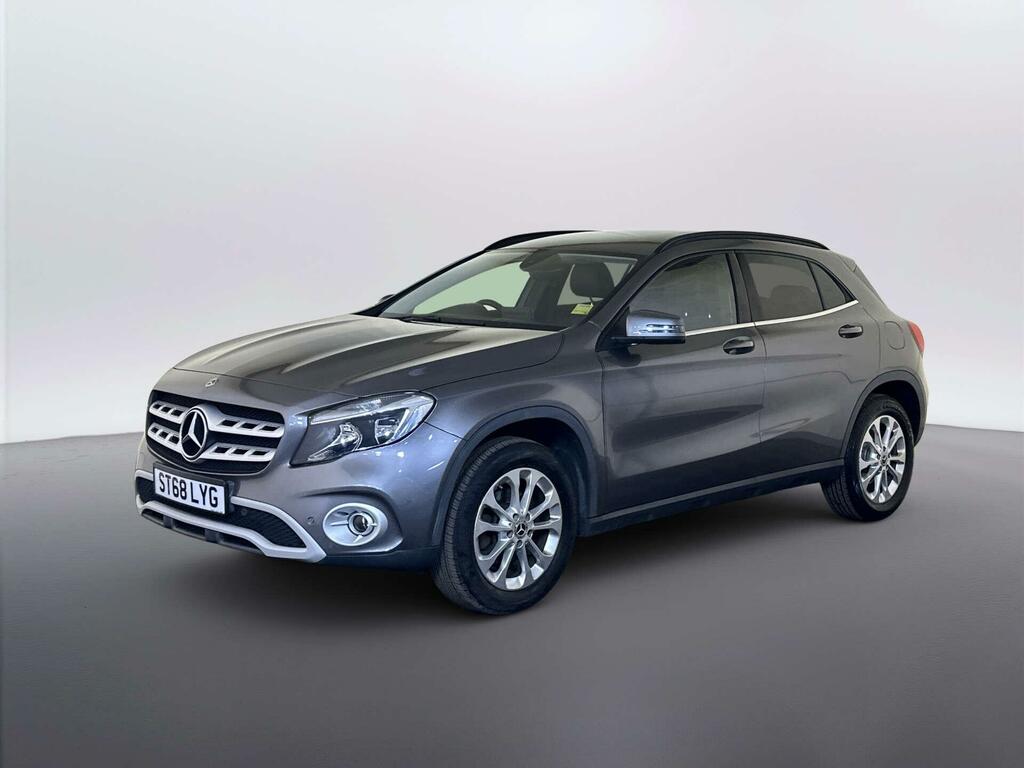 Mercedes-Benz GLA Class 1.6 Gla200 Se Executive Suv Eu Grey #4