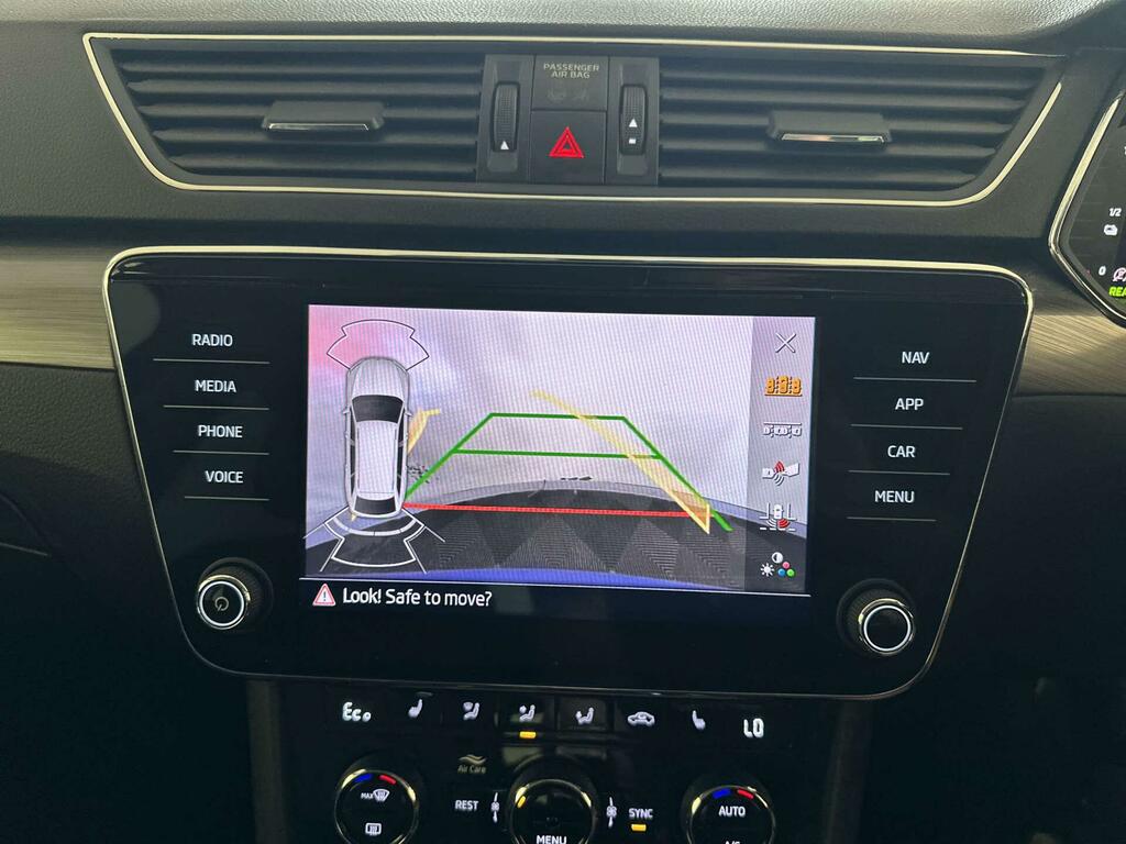 Skoda Superb 2.0 Tdi Cr Se L Dsg White #19