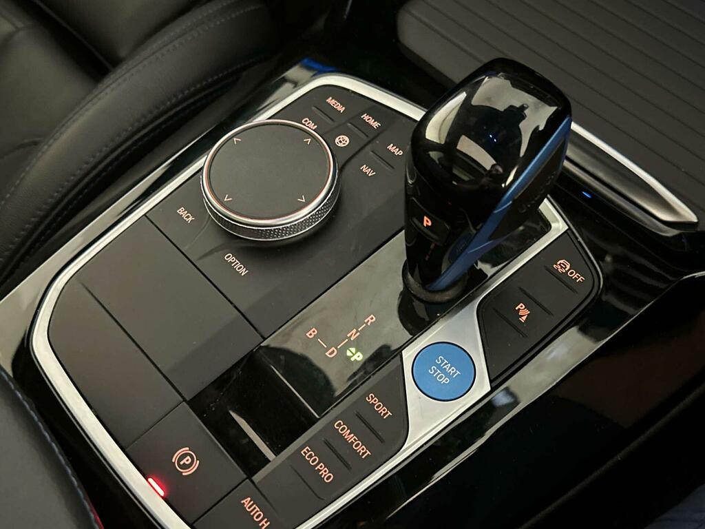 BMW iX3 210Kw M Sport 80Kwh 2022 Black #25