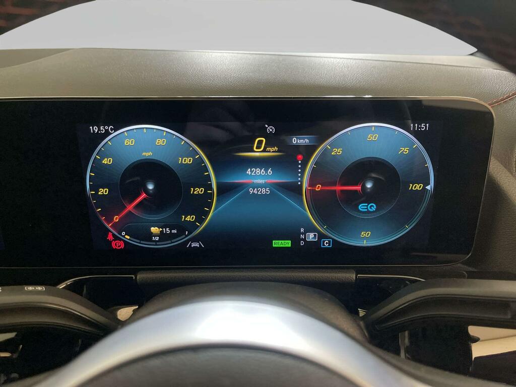 Mercedes-Benz EQA Eqa 350 4Matic 215Kw Amg Line 66.5Kwh Grey #17