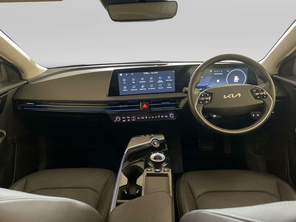 Kia EV6 77.4Kwh Air Hatchback 225 Bhp White #2