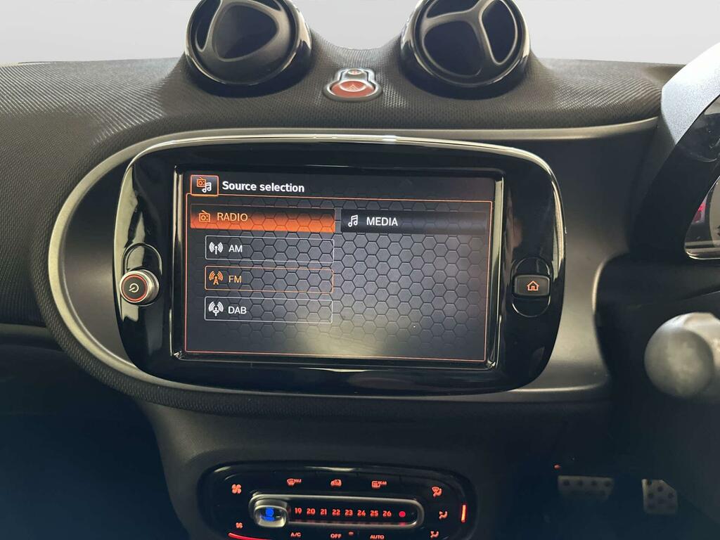 Smart Fortwo Coupe 60Kw Eq Pulse Premium 17Kwh 22Kwch White #22