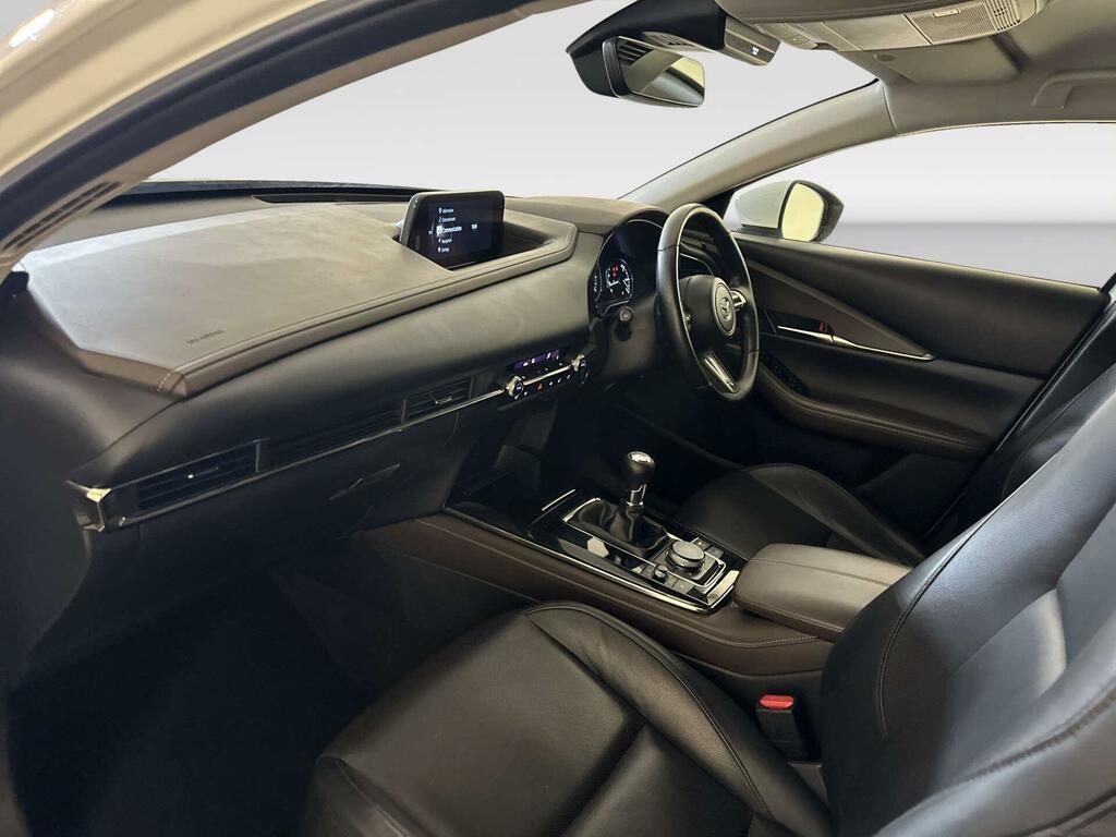 Mazda CX-30 2.0 E-skyactiv G Mhev Takumi White #10