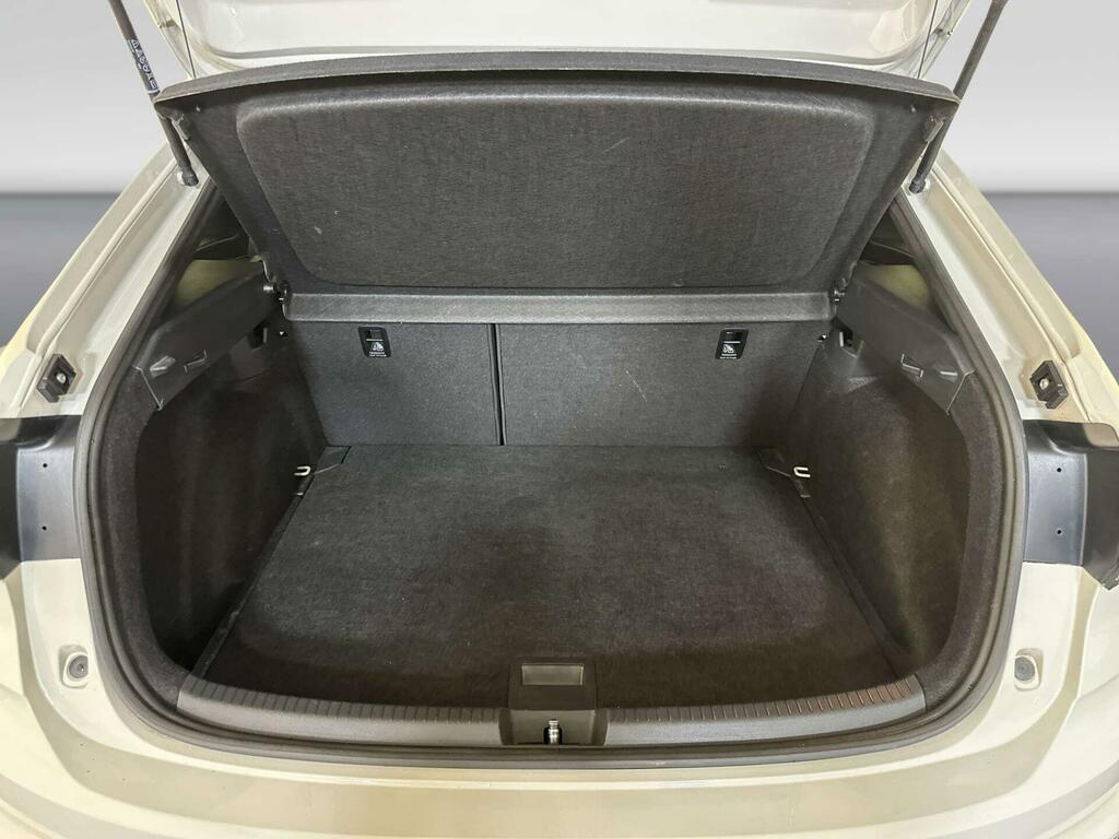 Volkswagen Taigo 1L Life White #12