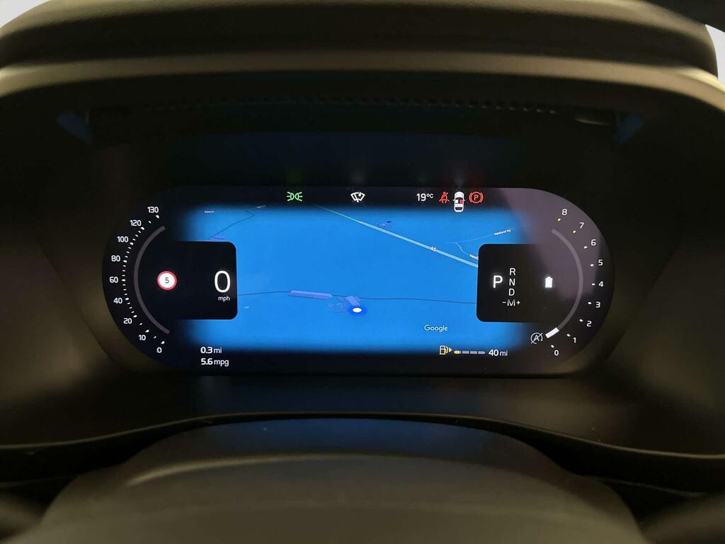Volvo XC40 Plus, B4 Awd Mild Hybrid, Dark Tinted Win Silver #17