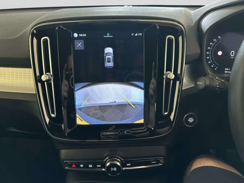 Volvo XC40 Plus, B4 Awd Mild Hybrid, Dark Tinted Win Silver #23