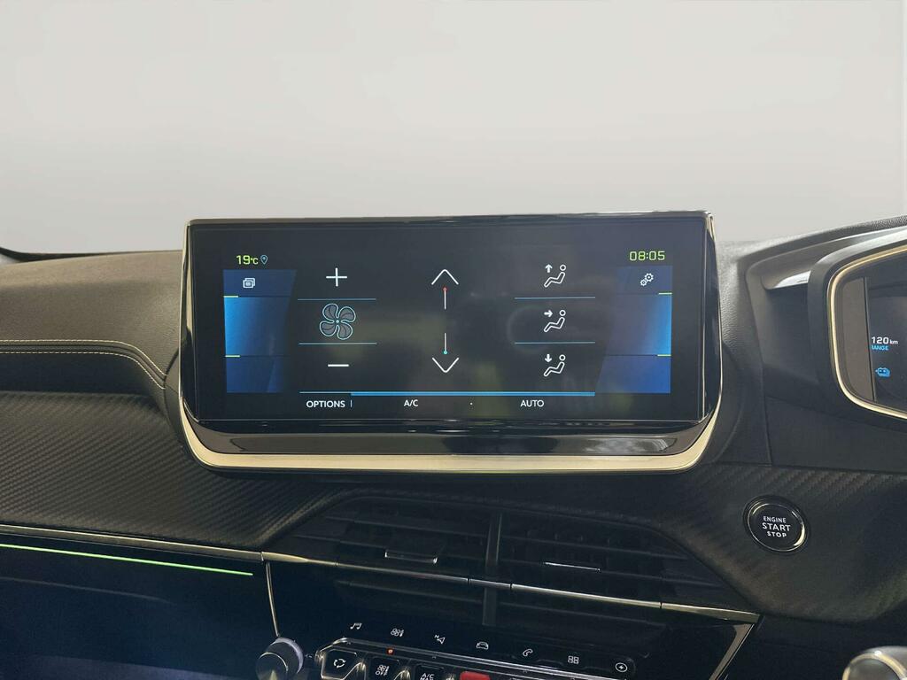 Peugeot e-2008 50Kwh Gt 7Kw Charger White #20