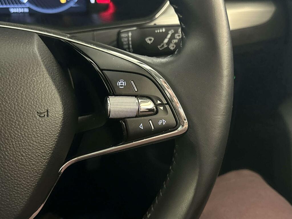 Skoda Superb 2.0 Tdi Se L Estate 150 Ps Blue #18