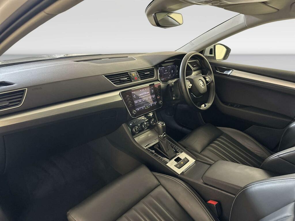 Skoda Superb 2.0 Tdi Se L Estate 150 Ps Blue #10