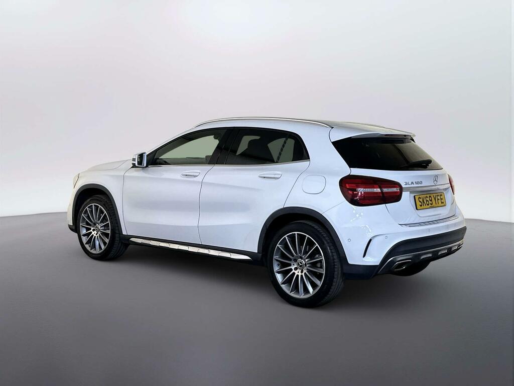 Mercedes-Benz GLA Class 1.6 Gla180 Amg Line Edition Suv 7G-dct White #6