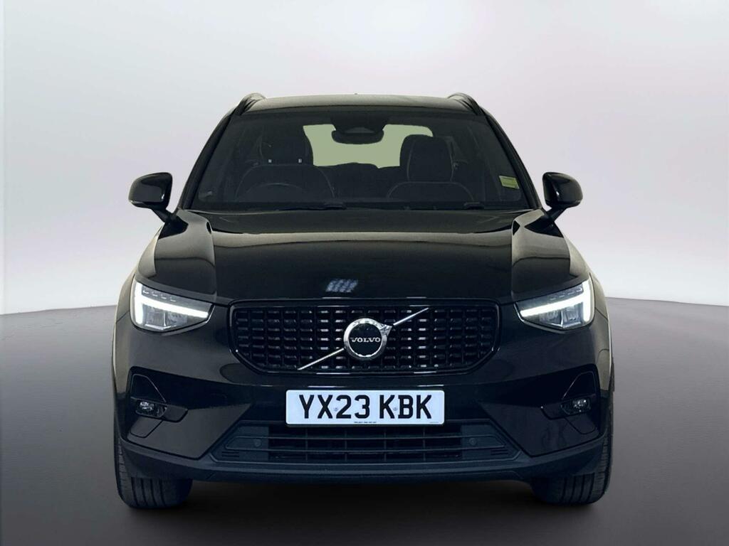 Volvo XC40 2.0 B3 Mhev Plus Suv Hybrid Dct Eu Black #3