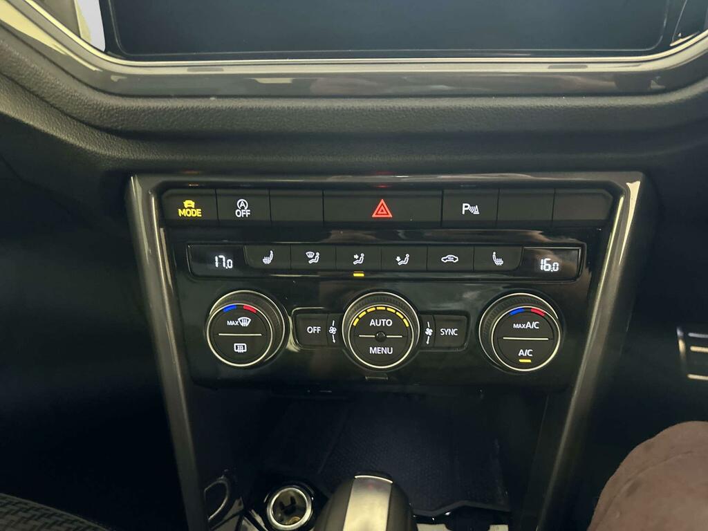 Volkswagen T-Roc Black Edition 1.5 Tsi 150Ps Evo 6-Speed 5 D Black #24