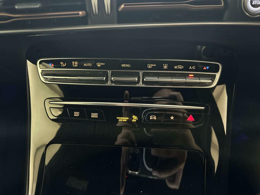 Mercedes-Benz EQC Eqc 400 80Kwh Amg Line Premium 4Matic Black #25