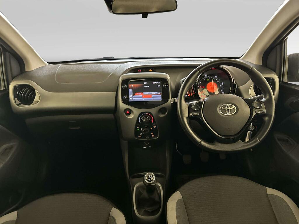 Toyota Aygo 1.0 Vvt-i X-play Hatchback Euro Black #2