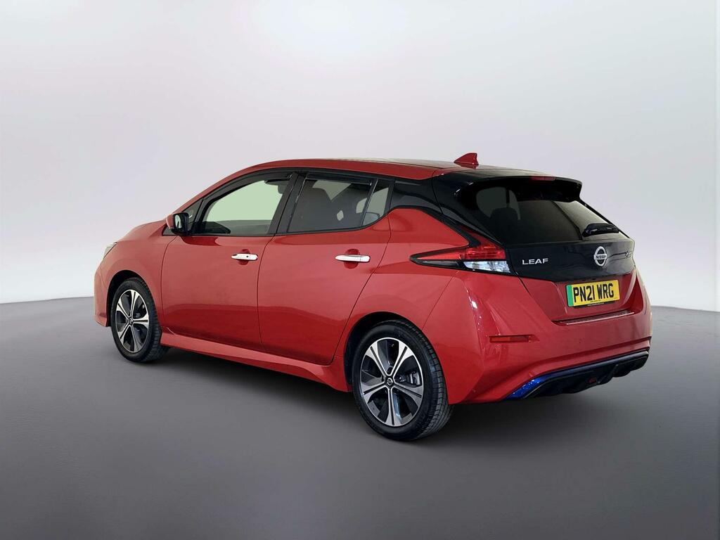 Nissan Leaf 40Kwh Tekna Hatchback 150 Ps Red #6