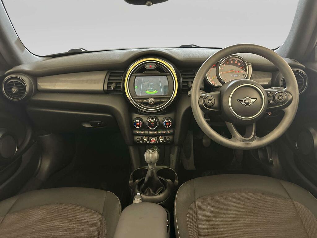 Mini Convertible 1.5 Cooper Classic Convertible E YP20XWA White #2
