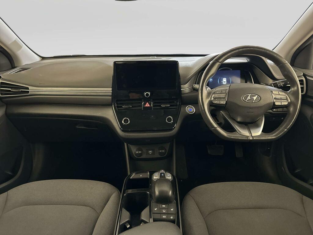 Hyundai Ioniq 38.3Kwh Premium Hatchback 136 P Black #2