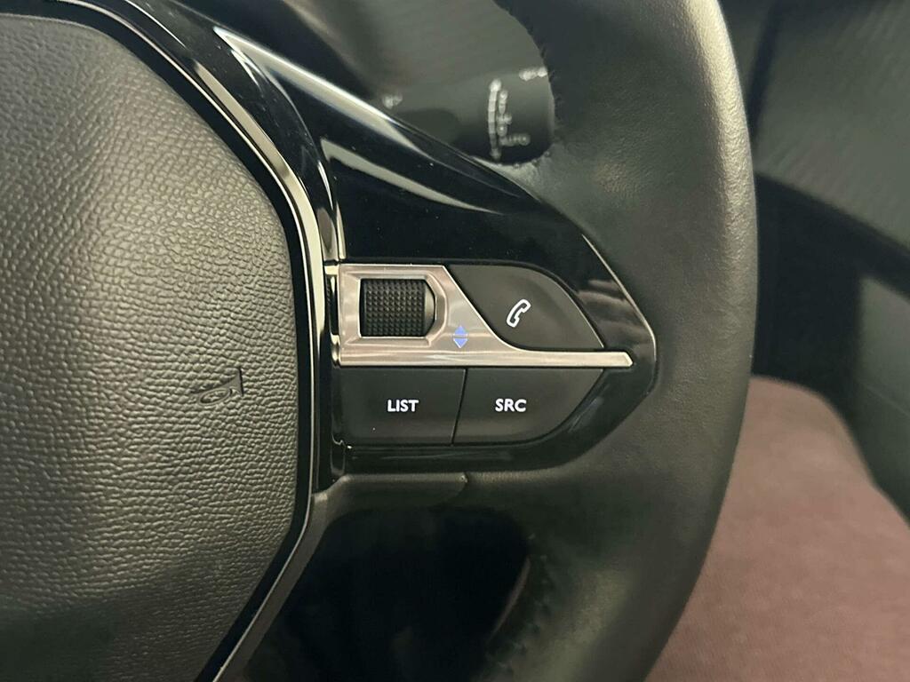 Peugeot 2008 1.2 Puretech 130 Gt Eat8 Estate White #18