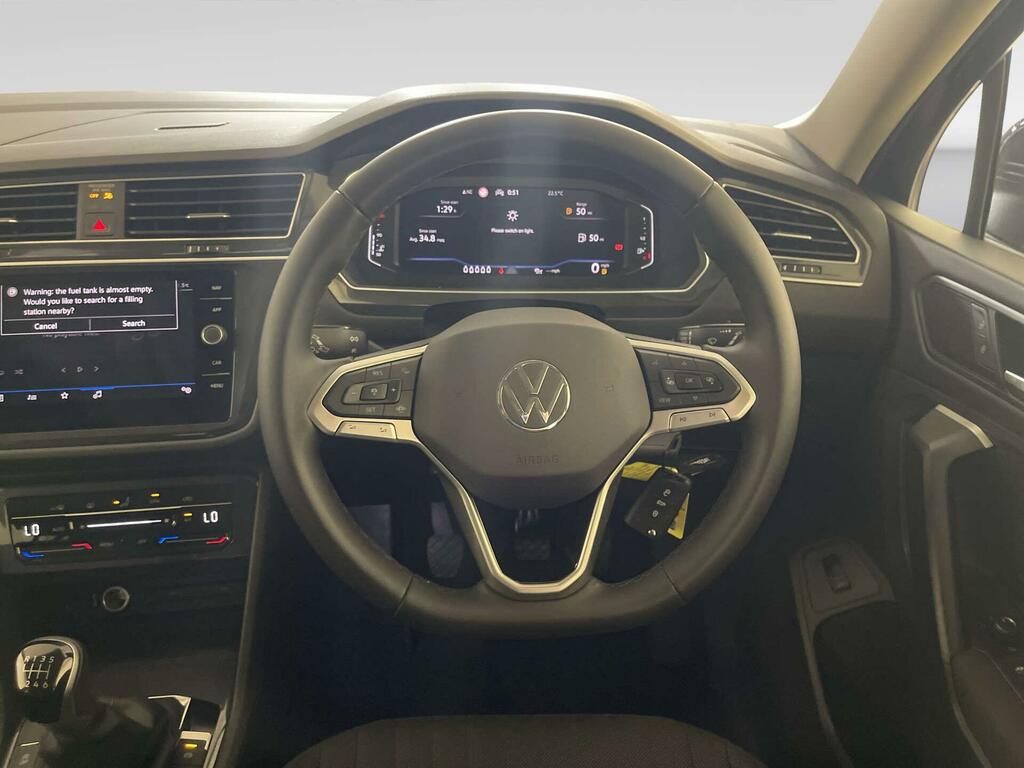 Volkswagen Tiguan Allspace 1.5 Tsi Life Dsg Black #15