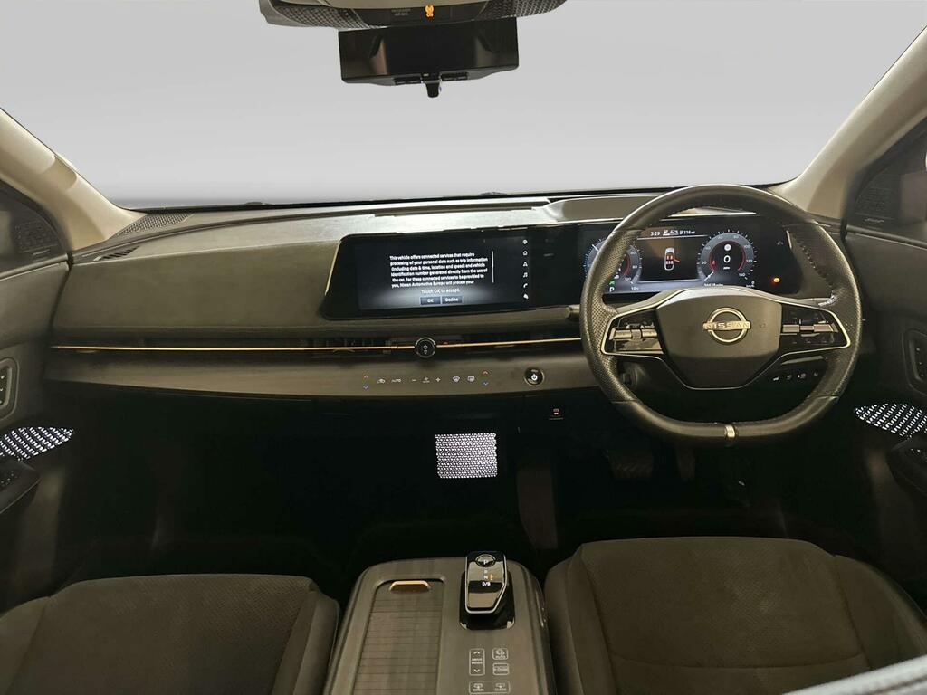 Nissan Ariya 87Kwh Evolve Suv 22Kw Charger 2 Green #2