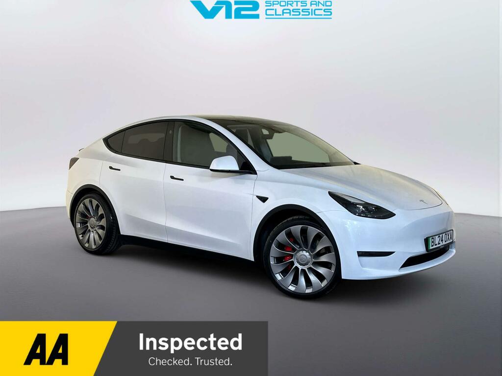 Tesla Model Y Dual Motor Performance Suv 4Wd White