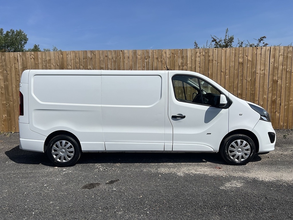 Vauxhall Vivaro L2h1 2900 Sportive Cdti Biturbo Ss White #2