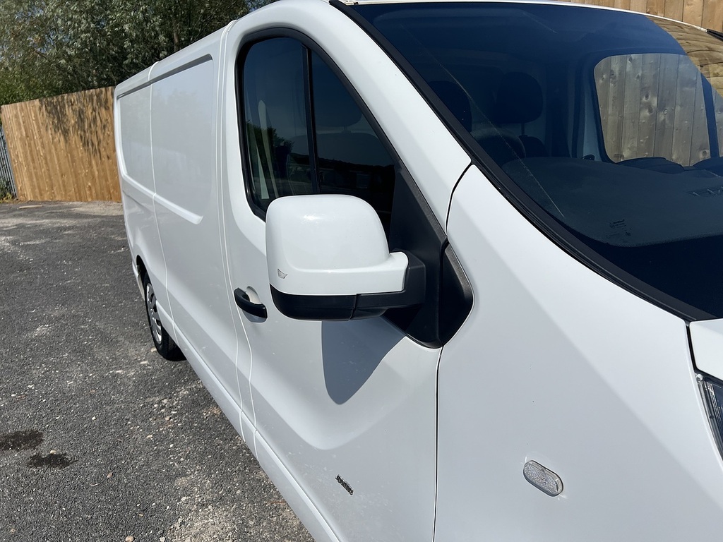Vauxhall Vivaro 1.6 L1h1 2700 Sportive Cdti Biturbo Ss 125 Bhp Pa Blue #9