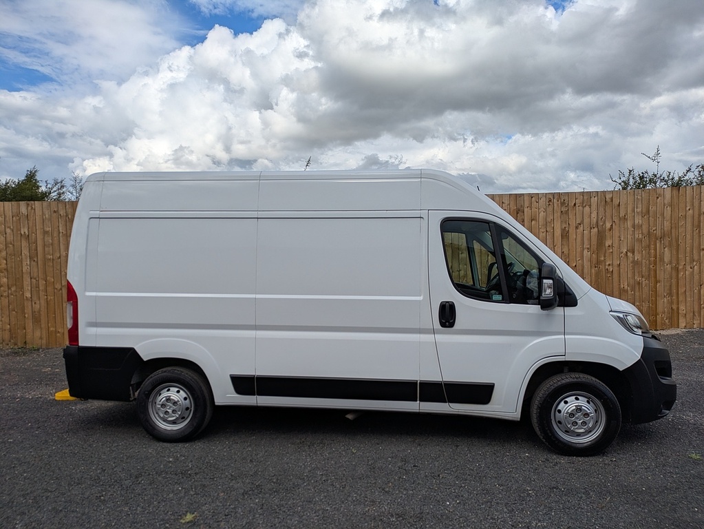 Vauxhall Movano Cdti 3500 Biturbo Dynamic FL72GXZ White #2