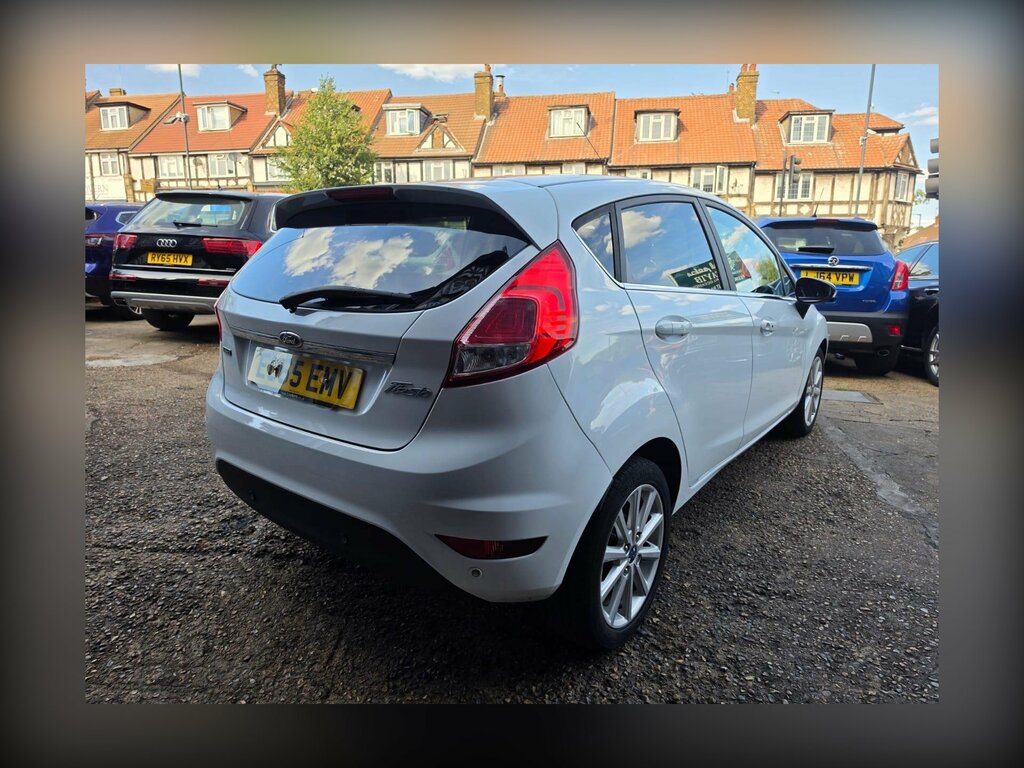 Ford Fiesta 1.0T Ecoboost Titanium Euro 6 Ss White #5