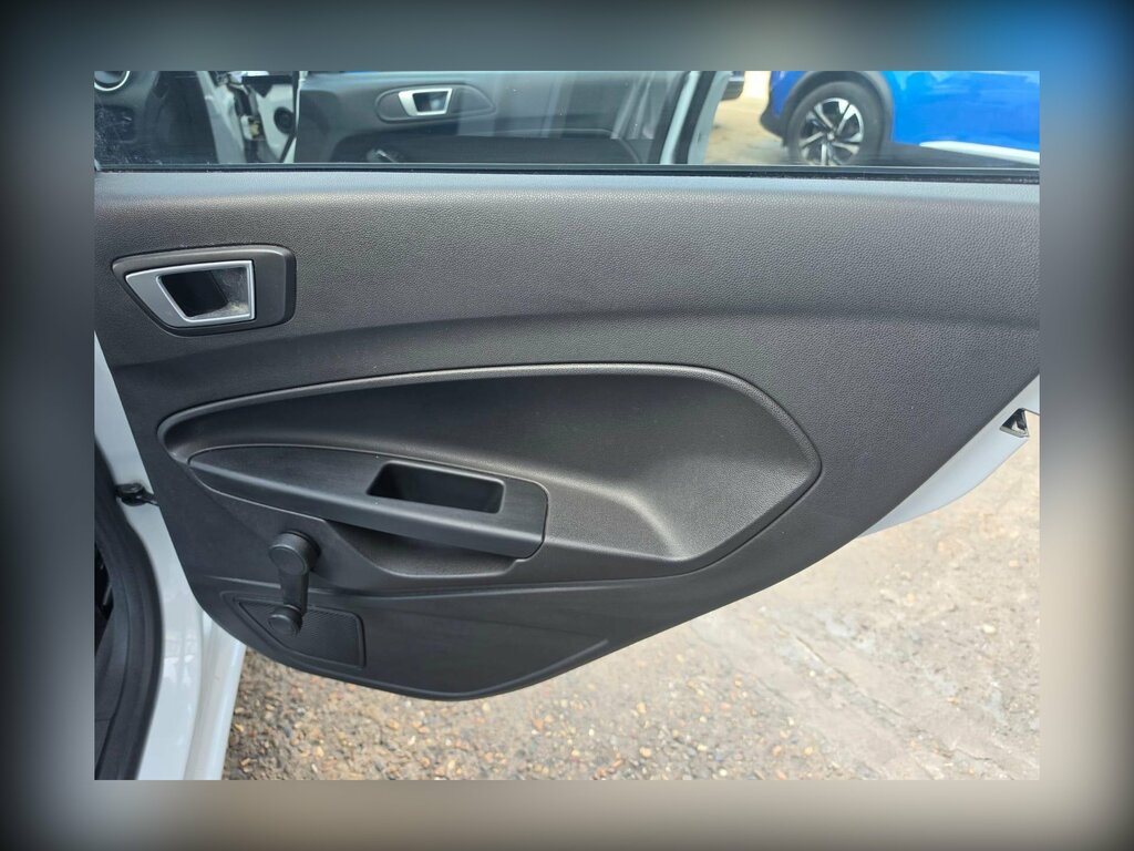 Ford Fiesta 1.5 Tdci Zetec Econetic White #17
