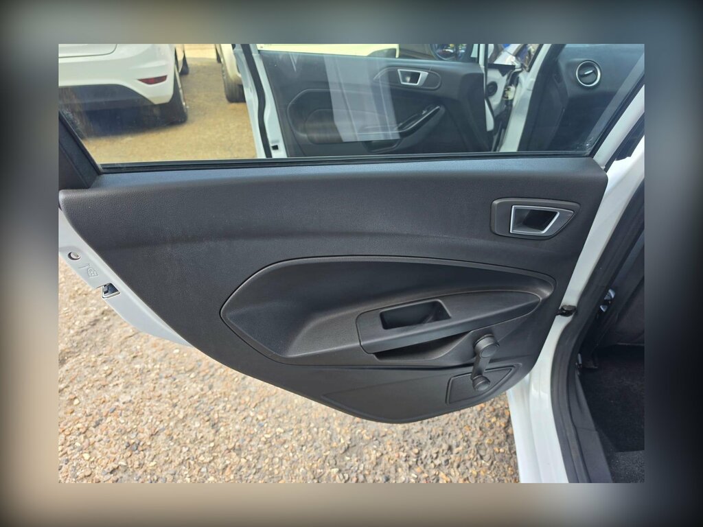 Ford Fiesta 1.5 Tdci Zetec Econetic White #16
