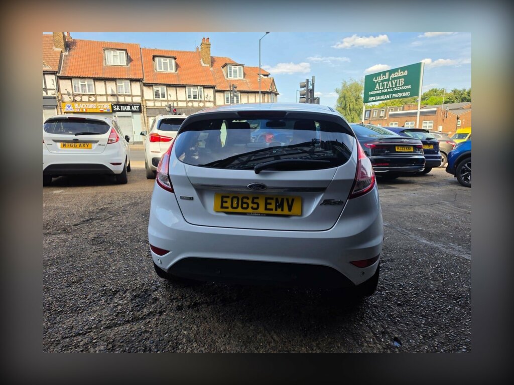 Ford Fiesta 1.0T Ecoboost Titanium Euro 6 Ss White #3