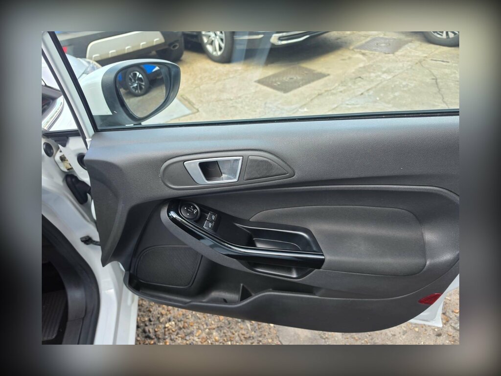 Ford Fiesta 1.5 Tdci Zetec Econetic White #14