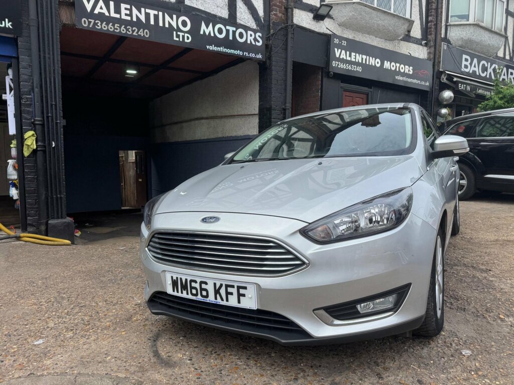 Ford Focus 1.0T Ecoboost Titanium Euro 6 Ss Silver