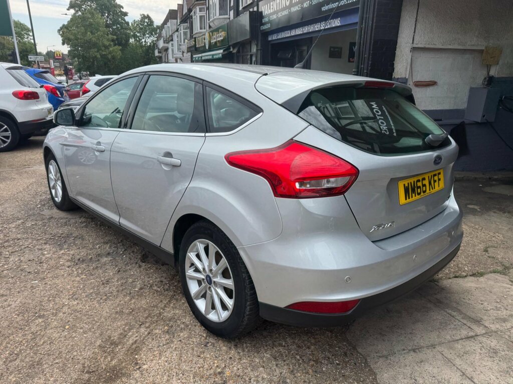 Ford Focus 1.0T Ecoboost Titanium Euro 6 Ss Silver #4