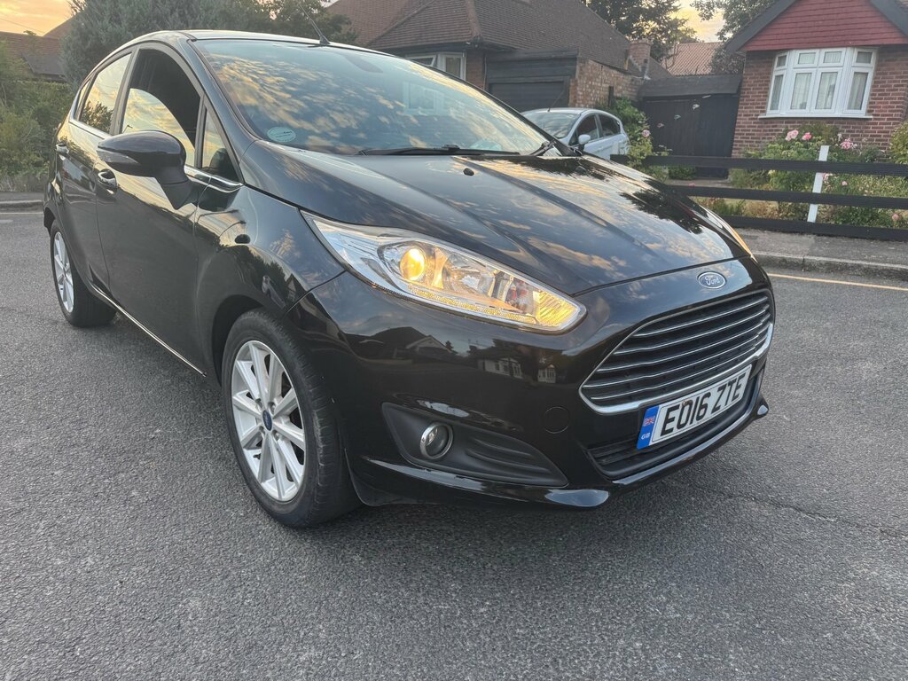 Ford Fiesta 1.0T Ecoboost Titanium Hatchback Black #3